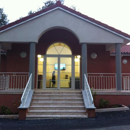 Hostellerie Del Matin Calme Montverdun 외부 사진